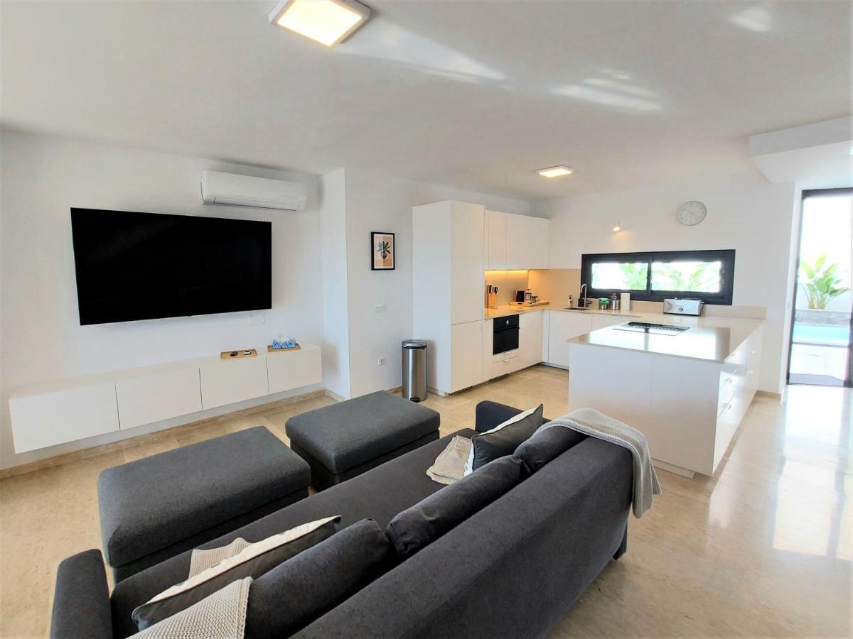 Villa Playa Amadores - Luxury Villa With Heated Pool Puerto Rico  Exterior foto